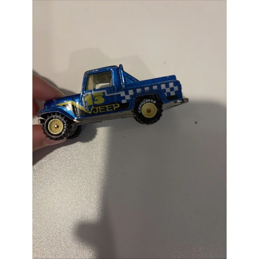 Hot Wheels 1980s Jeep Scrambler Blue/yellow